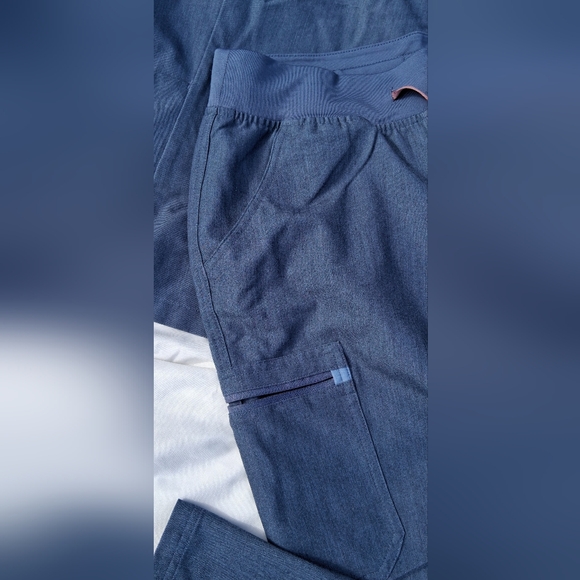 Figs Blue Technical Collection Jacket Set - Picture 6 of 9